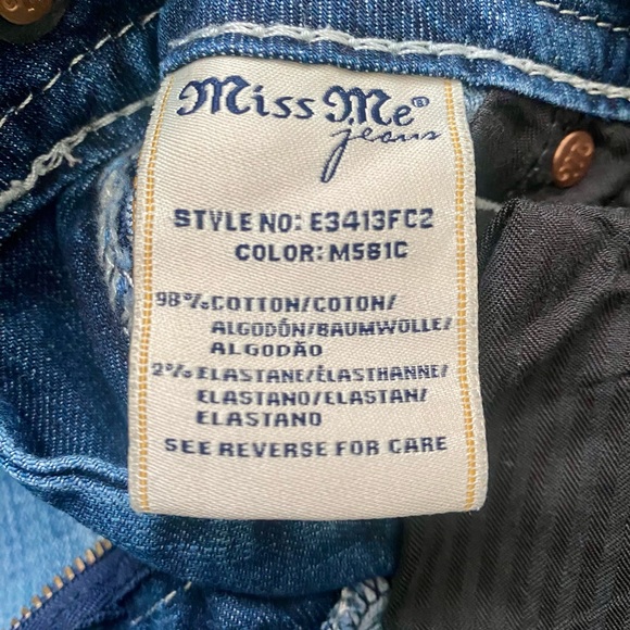 Miss Me Distressed Mid-Rise Cropped Jeans 26 - Picture 4 of 7